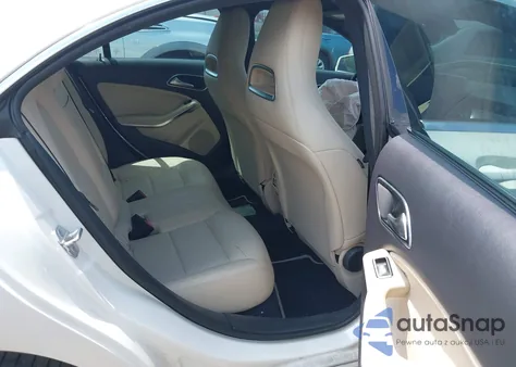 2016 Mercedes-Benz Cla 250 z USA, uszkodzony, nr VIN WDDSJ4EB9GN301294